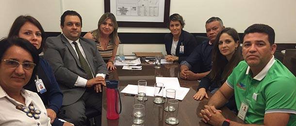 HOSPITAL SANTA MARTA: Sindate é recebido por gestores após 5 dias de manifestação