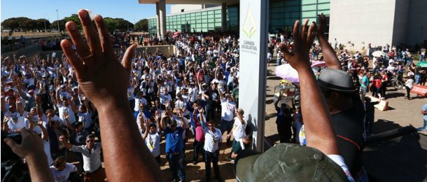 GDF tenta última cartada por texto governista que altera Previdência