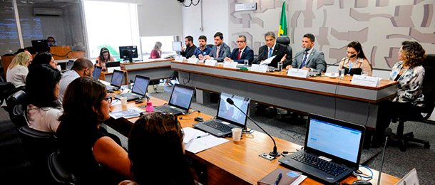 Regulamentação do trabalho em sistema ‘home care’ é defendida em audiência