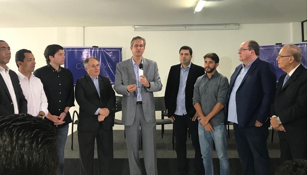 Em coletiva de imprensa, o pré-candidato Rogério Rosso se comprometeu em pagar os reajustes dos servidores públicos