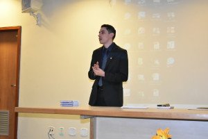 Dr. Dienner Almeida, advogado explicou os principais fatores caracterizados como assédio, além de informar o que deve ser feito, caso o profissional seja vítima.