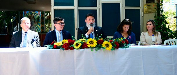 Em comemoração ao aniversário do Hospital de Base, profissionais de saúde são homenageados