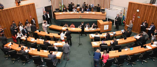 Câmara Legislativa aprova projeto do governo que parcela a GATA