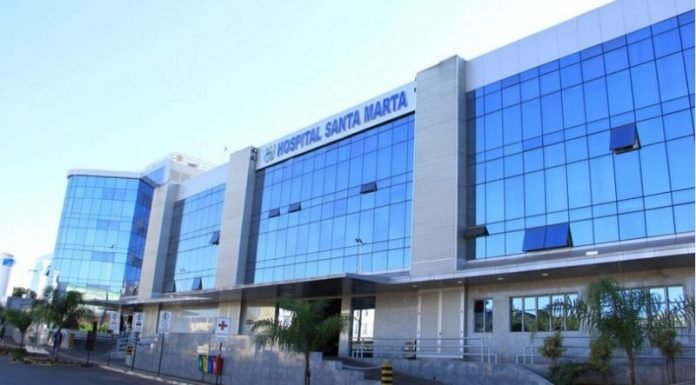 Dep. Jorge Vianna visita o Hospital Santa Marta para tratar sobre as trocas de plantões