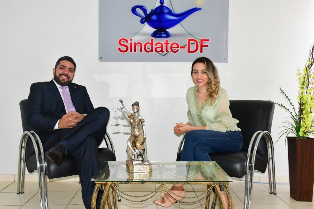 Profissionais do Setor Público tiram dúvidas na primeira live da maratona jurídica