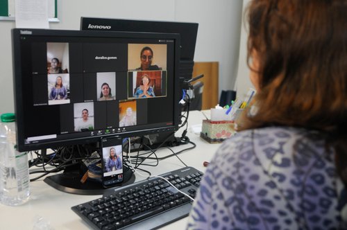 Saúde oferecerá grupos on-line coordenados por psicólogos para pessoas que perderam algum familiar para a Covid-19