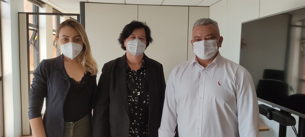 Diretores do Sindate vão até a Secretaria de Economia que confirma o pagamento das 4h